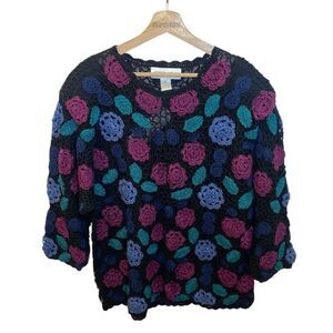 VICTORIA WOMAN Vintage Crochet Women’s Floral Top
